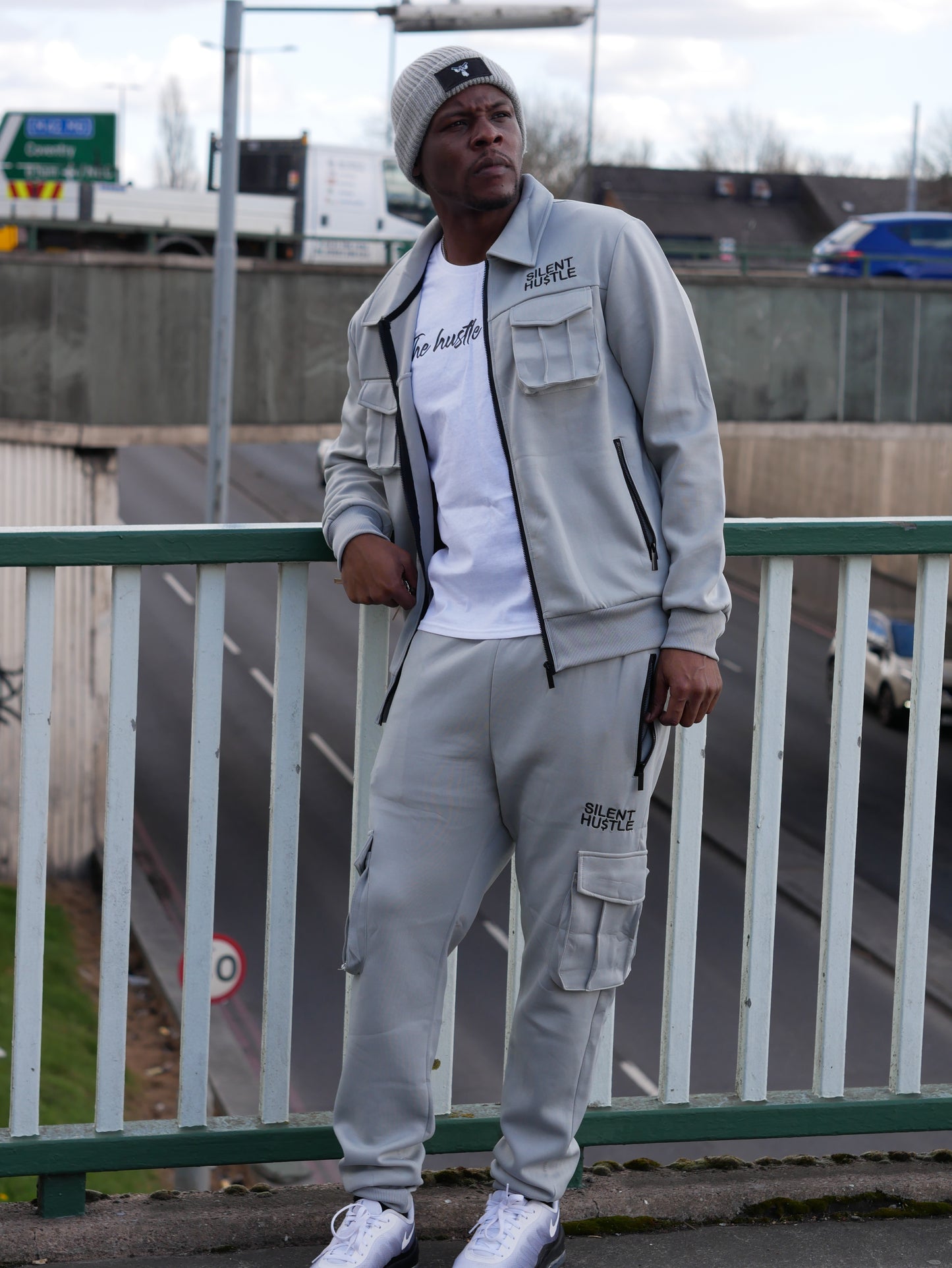 Men Silent Hustle cargo tracksuit image 0