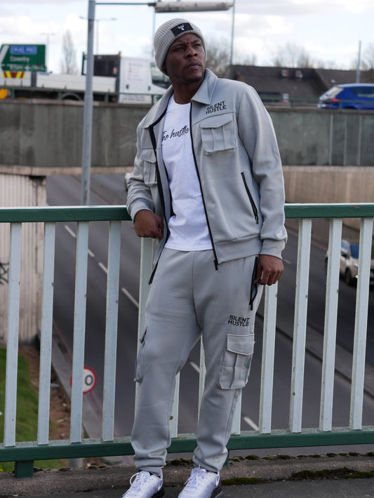 Men Silent Hustle cargo tracksuit image 0